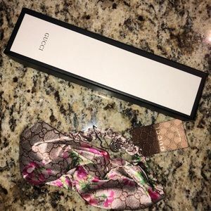 Gucci headband